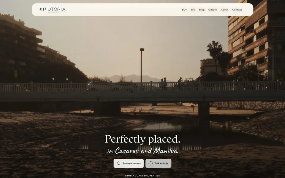 The Utopía Coast home page, with cookies set to essential only.