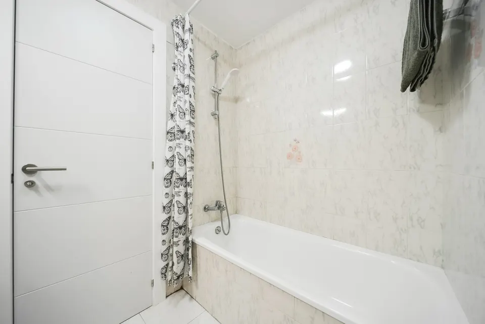 Bathroom, Costasolrent · 2024 · shoot 1