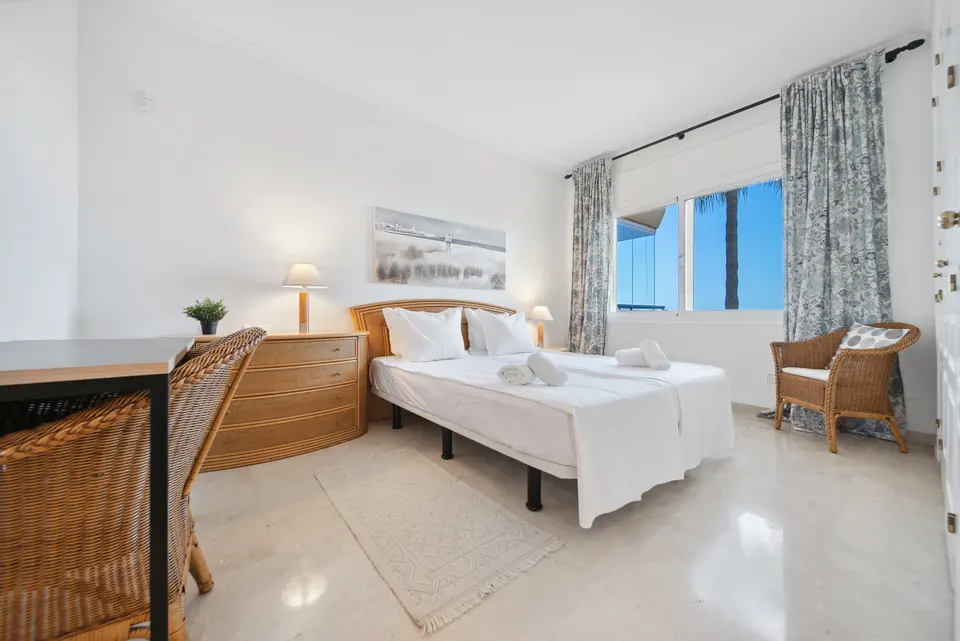 Bedroom, Suncoaster · 2024 · shoot 3