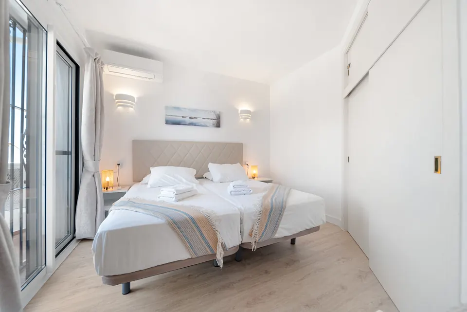 Bedroom, Suncoaster · 2024 · shoot 6