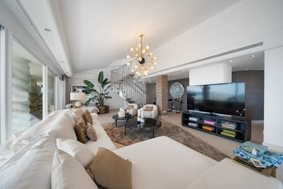 Living room, WL Costa Properties · 2024 · shoot 14