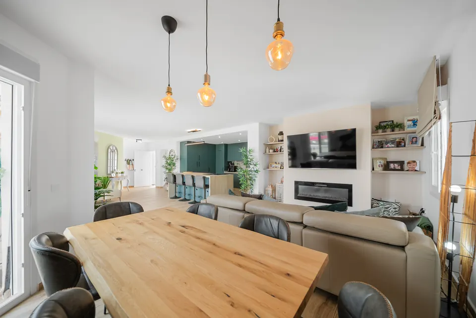 Open plan living and dining, WL Costa Properties · 2024 · shoot 15