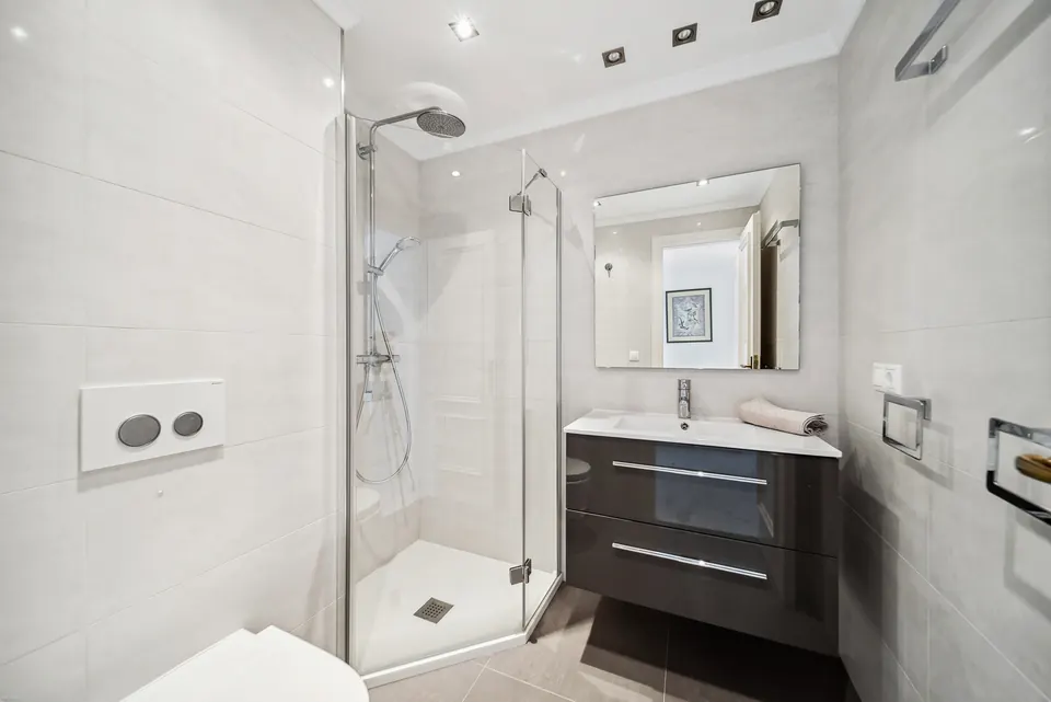 Bathroom, Costasolrent · 2024 · shoot 5