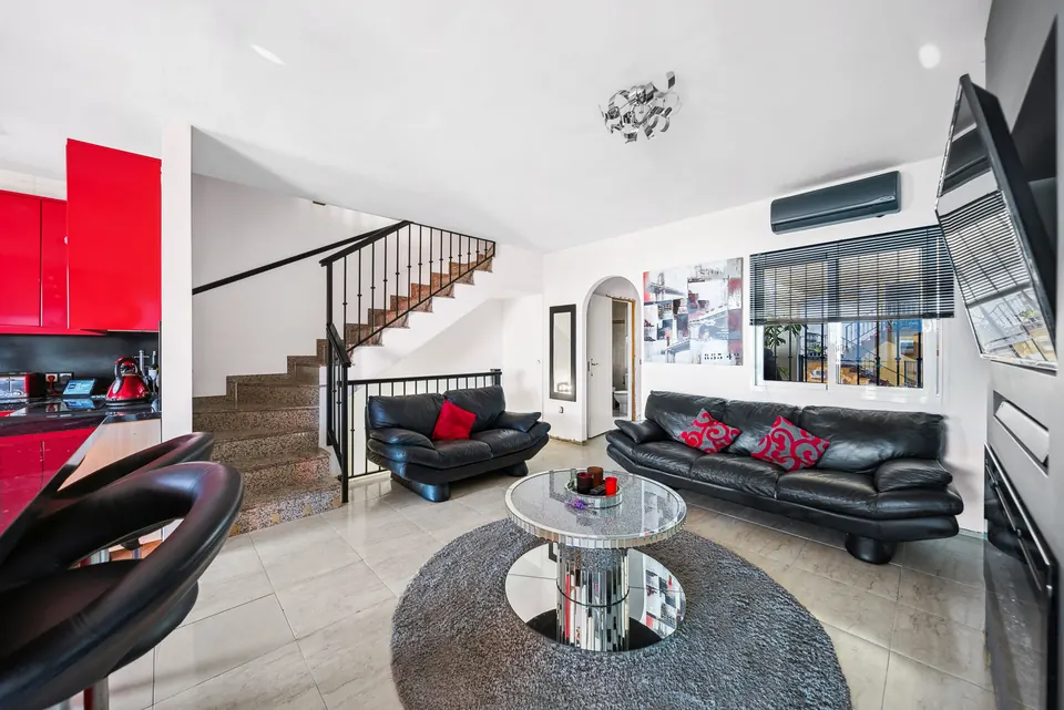Living room, WL Costa Properties · 2024 · shoot 25