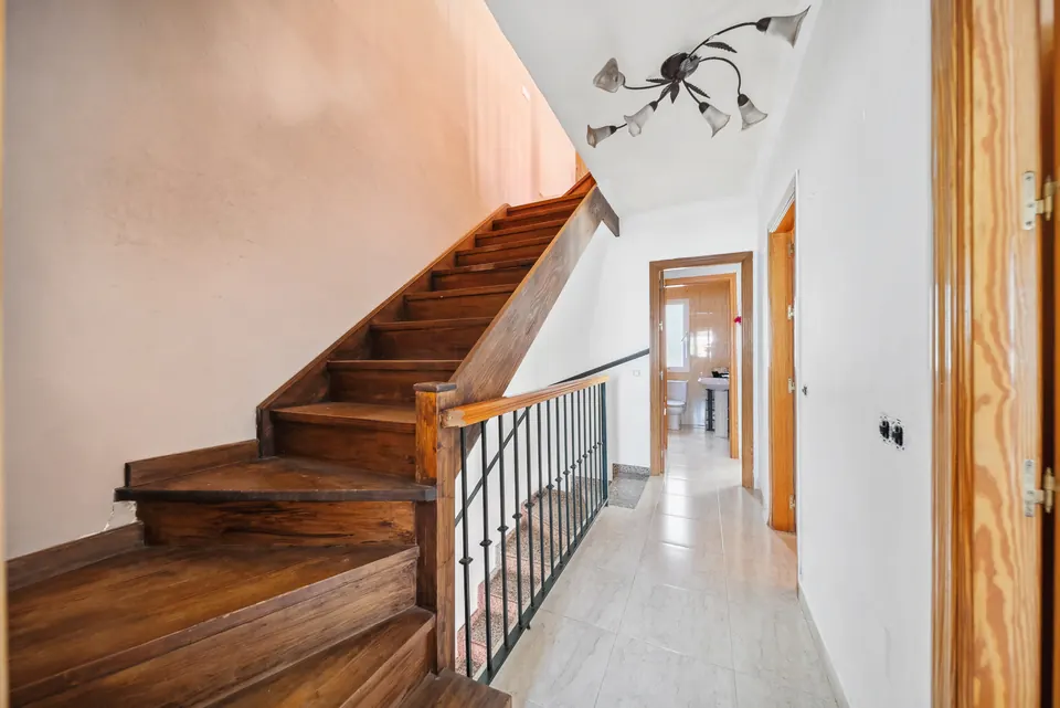 Entrance, WL Costa Properties · 2024 · shoot 25
