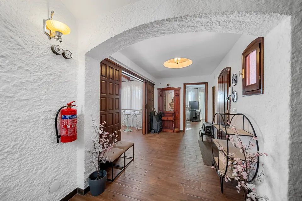 Entrance, WL Costa Properties · 2024 · shoot 25