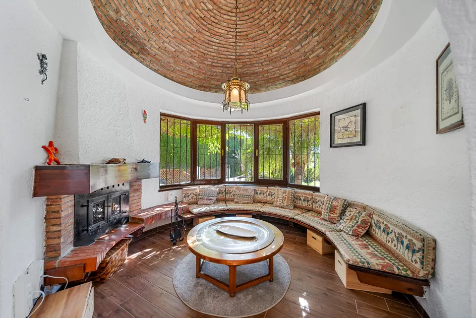 Living room, WL Costa Properties · 2024 · shoot 25