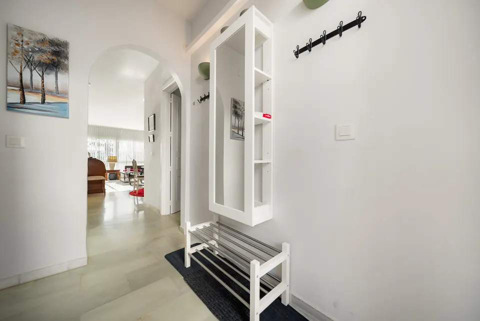 Entrance, Suncoaster · 2024 · shoot 8