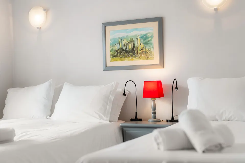 Bedroom, Suncoaster · 2024 · shoot 8