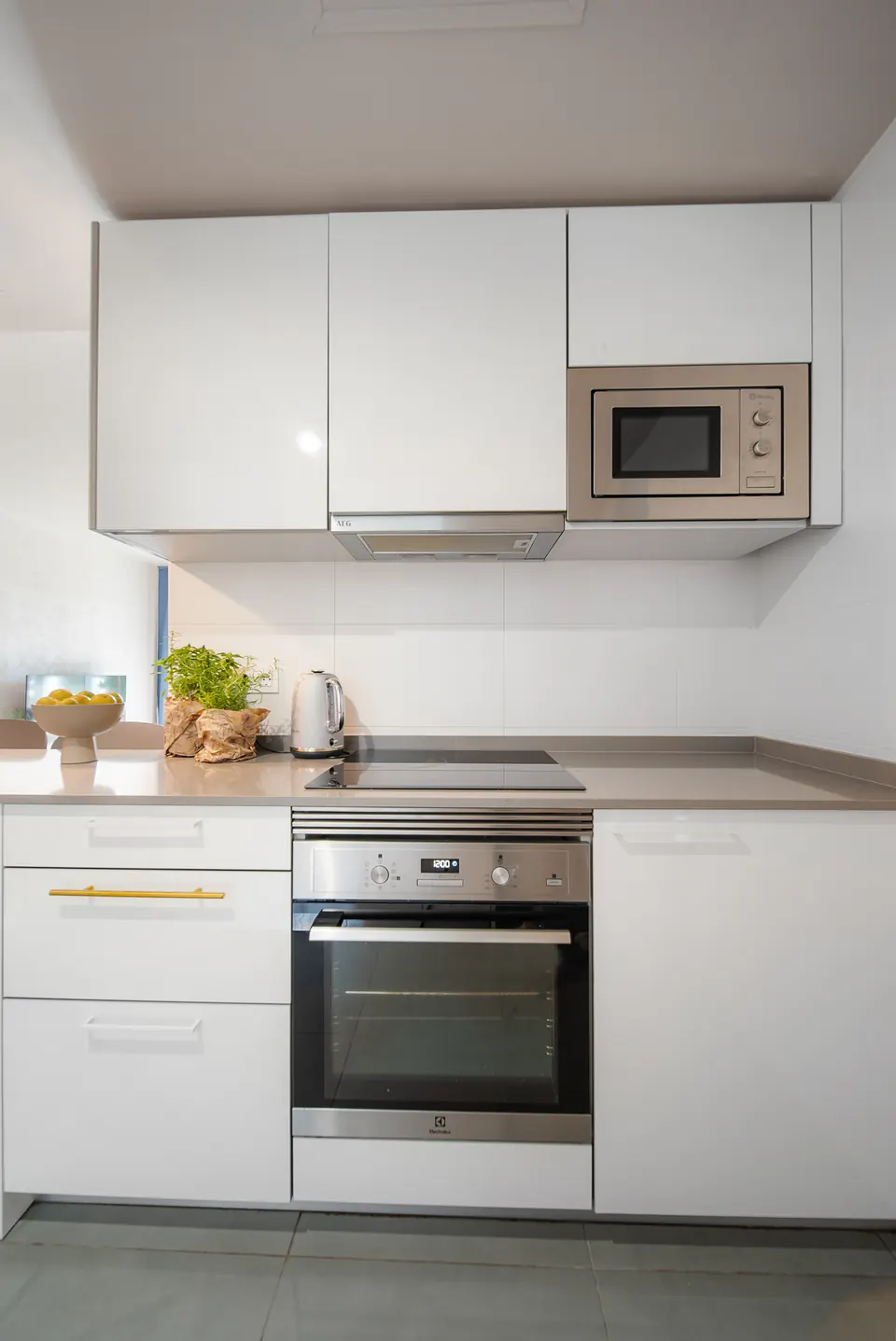 Kitchen, Costasolrent · 2024 · shoot 7