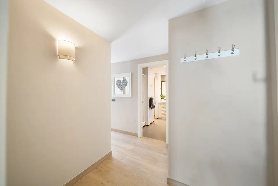 Entrance, WL Costa Properties · 2024 · shoot 28