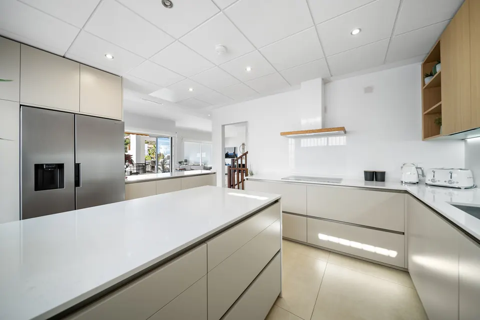 Kitchen, WL Costa Properties · 2024 · shoot 28