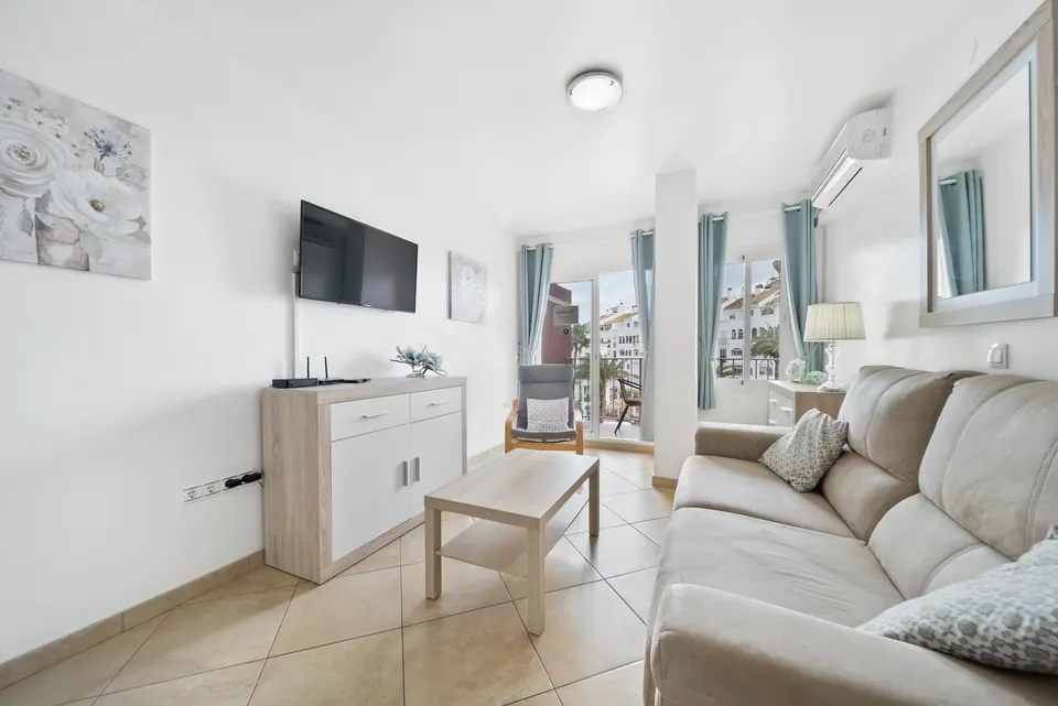 Living room, WL Costa Properties · 2024 · shoot 4