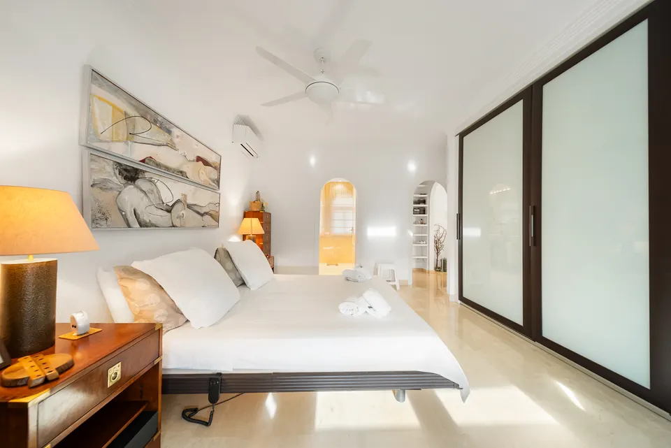 Bedroom, Suncoaster · 2025 · shoot 1