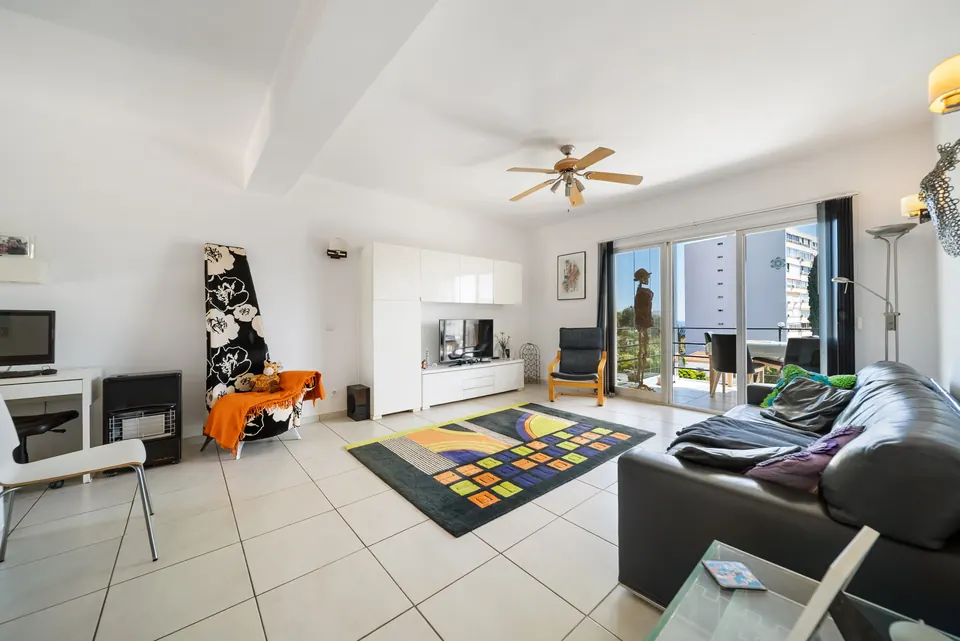 Open plan living and dining, WL Costa Properties · 2025
