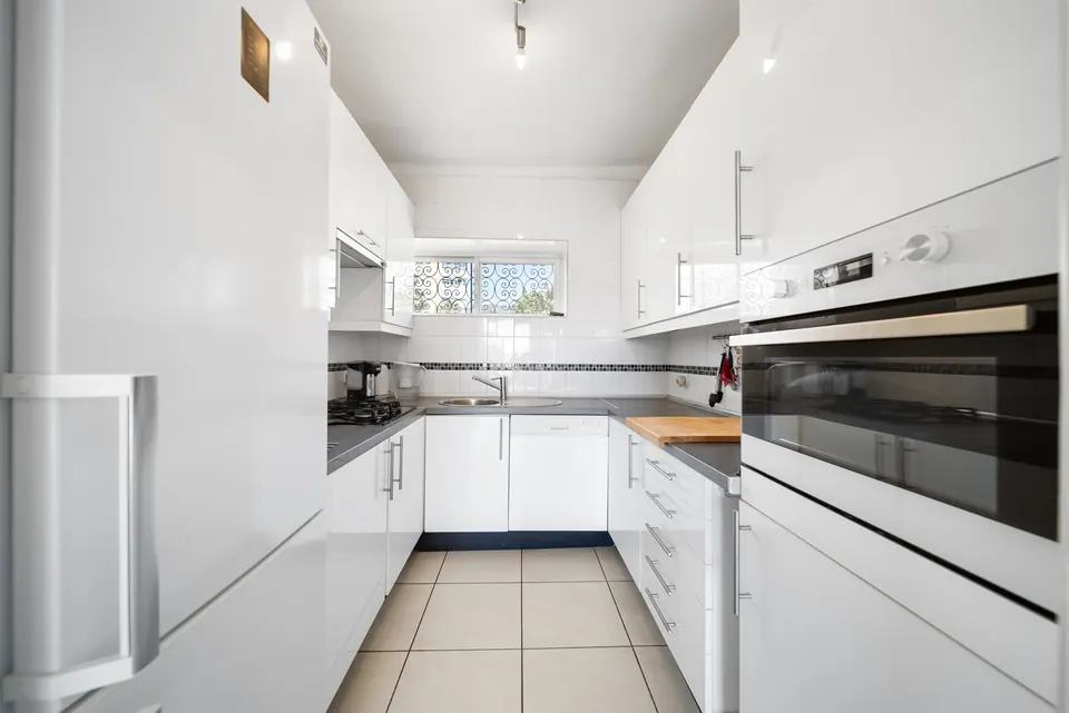 Kitchen, WL Costa Properties · 2025