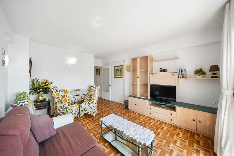 Living room, WL Costa Properties · 2025