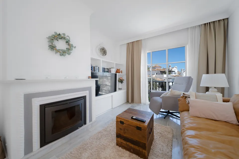 Living room, Property · 2025