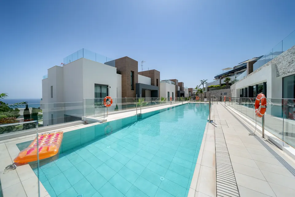 Pool, Mila Homes · 2025 · shoot 8