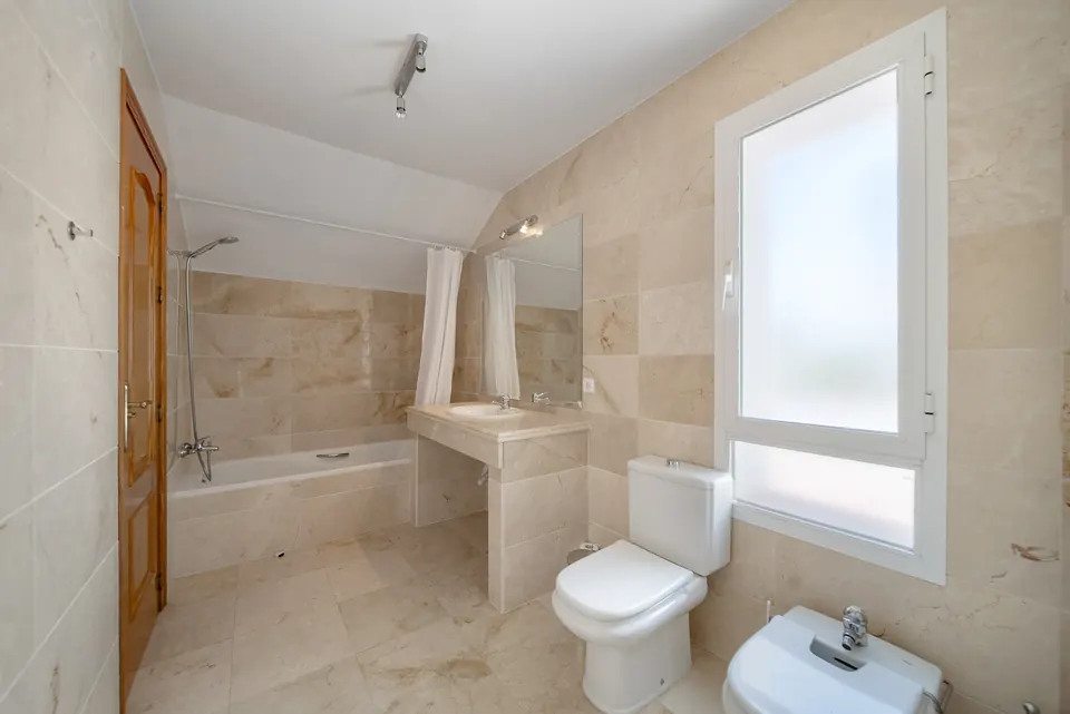 Bathroom, Mila Homes · 2025 · shoot 9