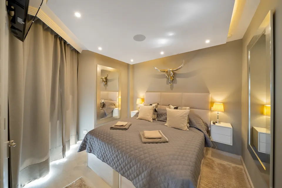 Bedroom, Private owner · 2025