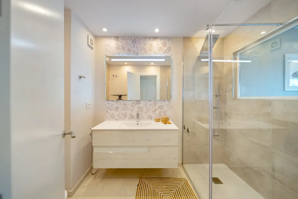 Bathroom, Private owner · 2025