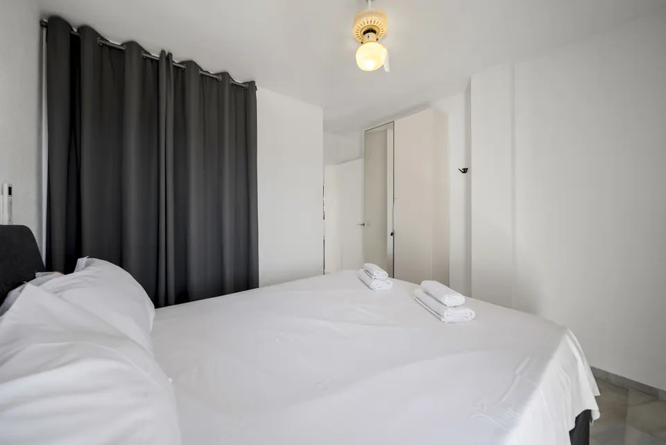 Bedroom, Suncoaster · 2025 · shoot 6