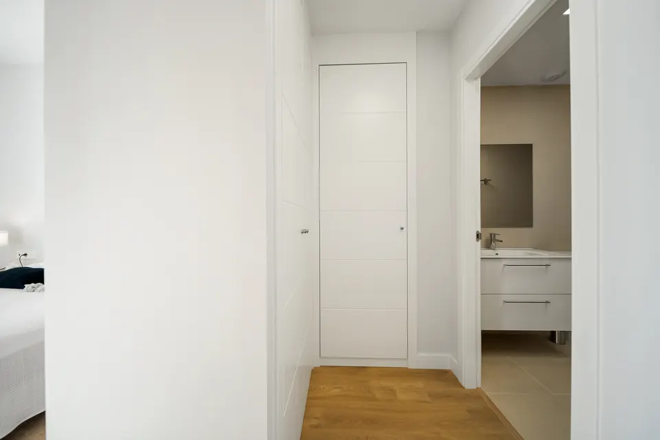 Entrance, Property · 2025