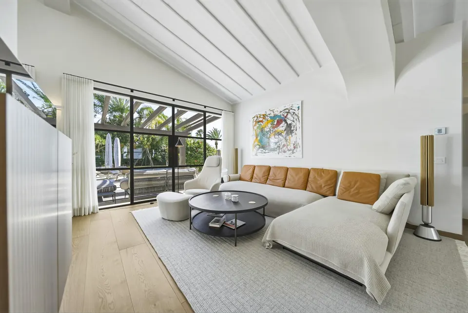 Living room, Private owner · 2026