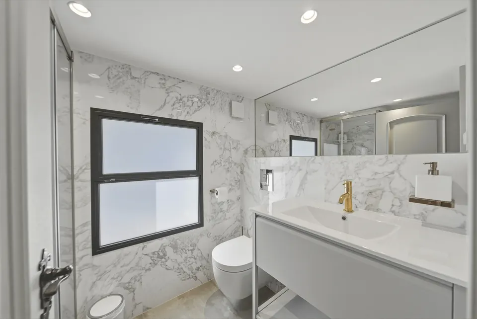 Bathroom, Private owner · 2026
