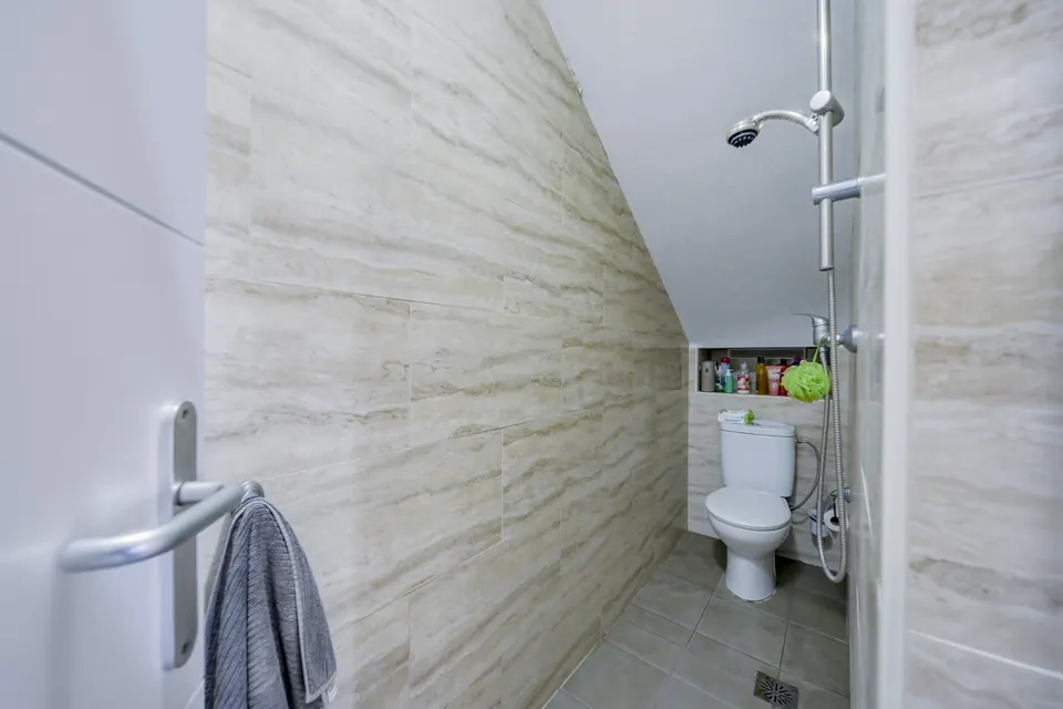 Bathroom, WL Costa Properties · 2026 · shoot 8