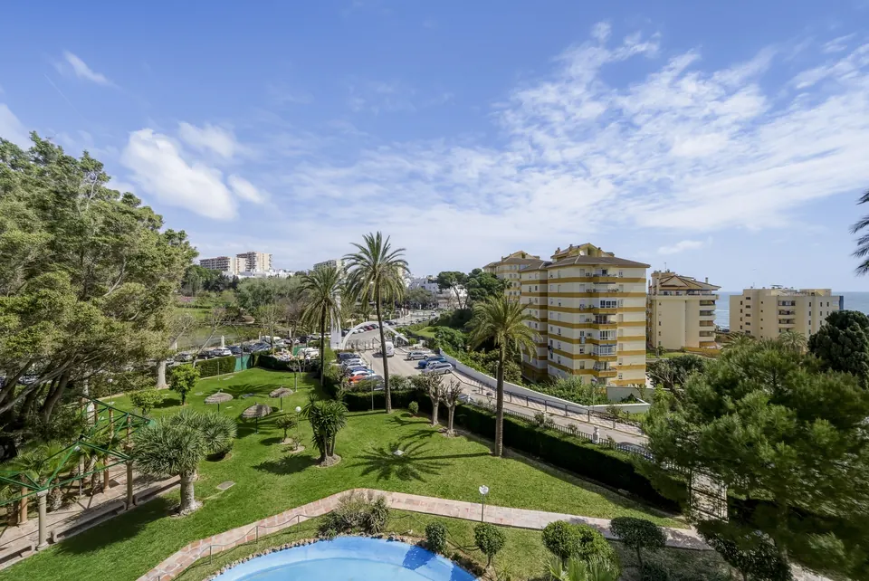 Garden, WL Costa Properties · 2026 · shoot 12
