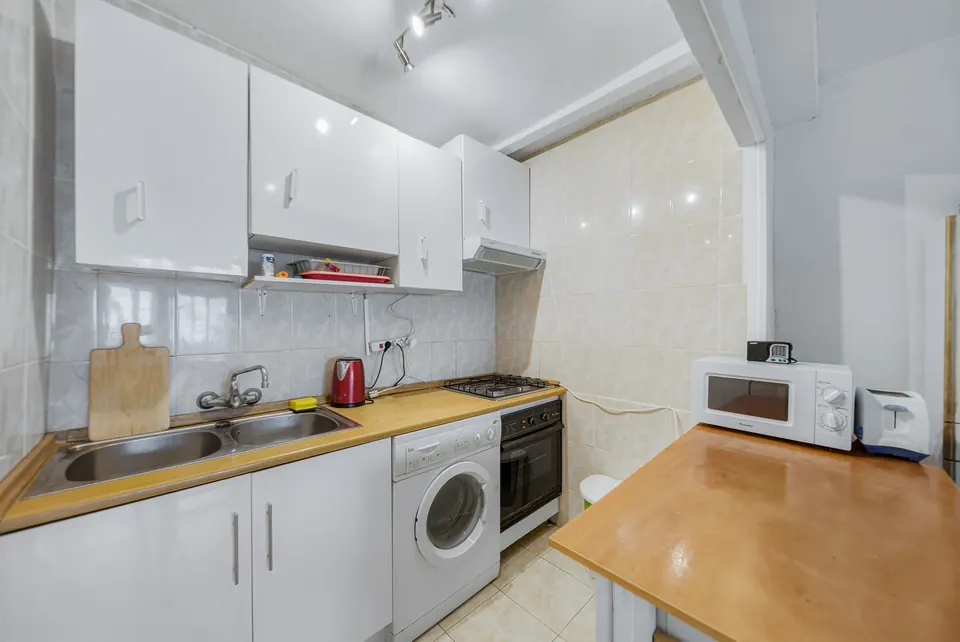 Kitchen, WL Costa Properties · 2026 · shoot 15