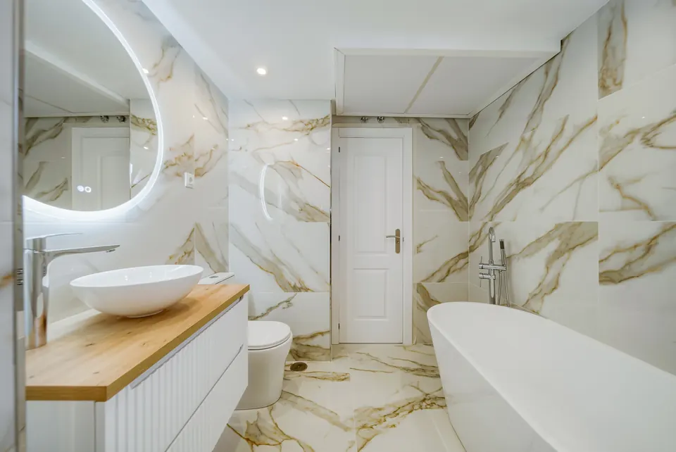 Bathroom, WL Costa Properties · 2026 · shoot 16