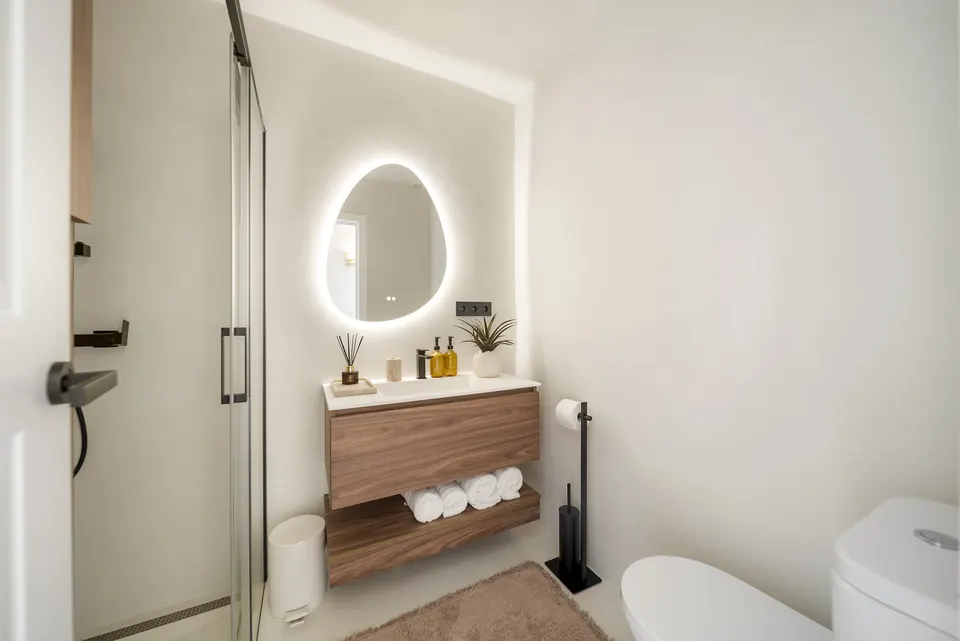 Bathroom, Private owner · 2026
