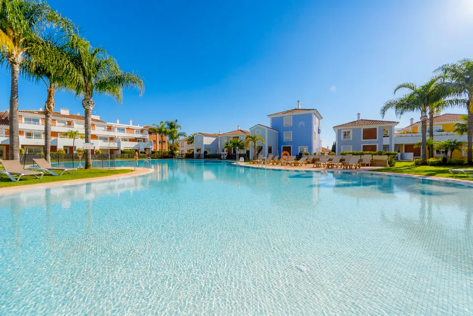 Pool, Property · 2026