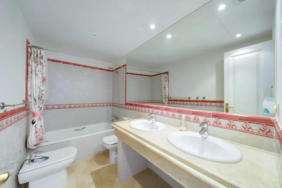 Bathroom, Utopía Coast Properties · 2026 · shoot 1