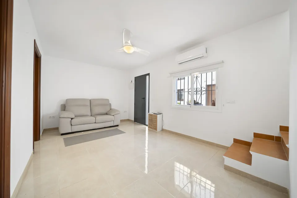 Living room, WL Costa Properties · 2026 · shoot 2
