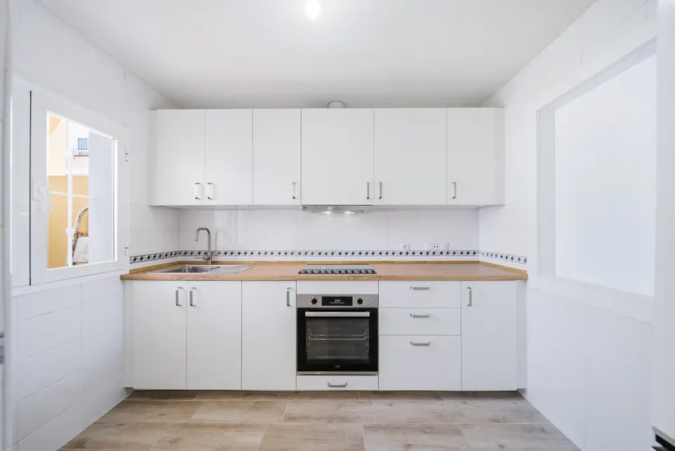 Kitchen, Utopía Coast Properties · 2026 · shoot 6