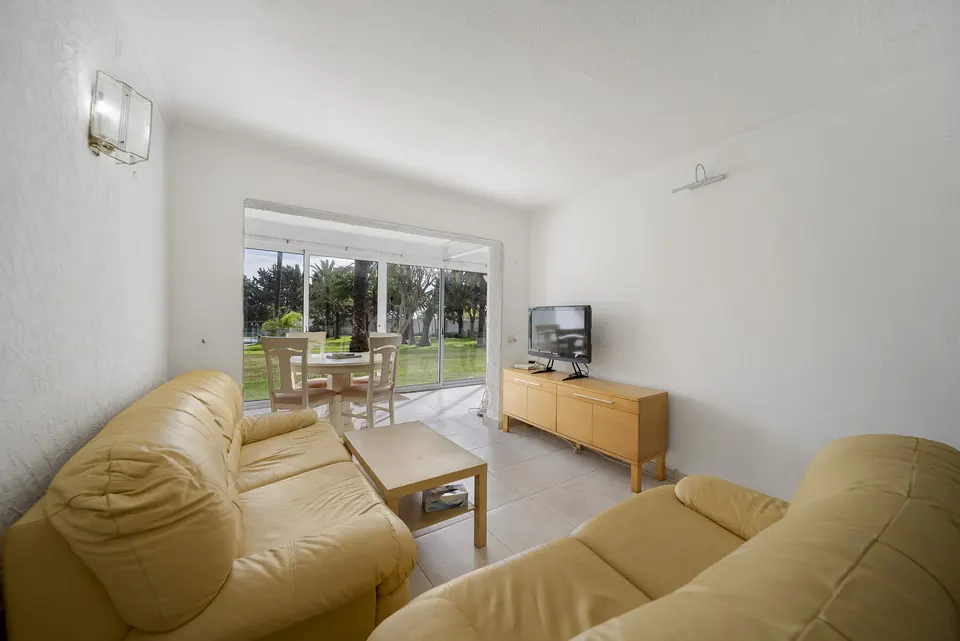 Living room, WL Costa Properties · 2026 · shoot 5