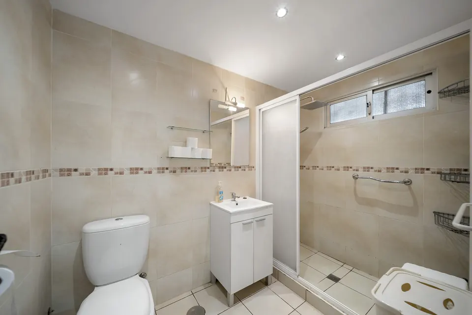 Bathroom, WL Costa Properties · 2026 · shoot 5