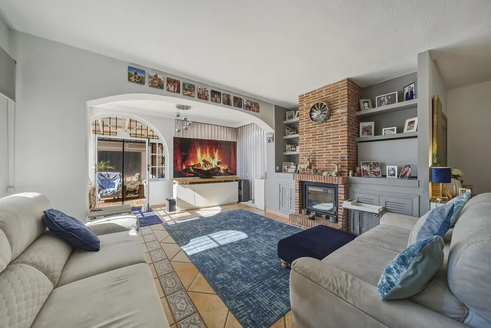 Living room, WL Costa Properties · 2026 · shoot 7