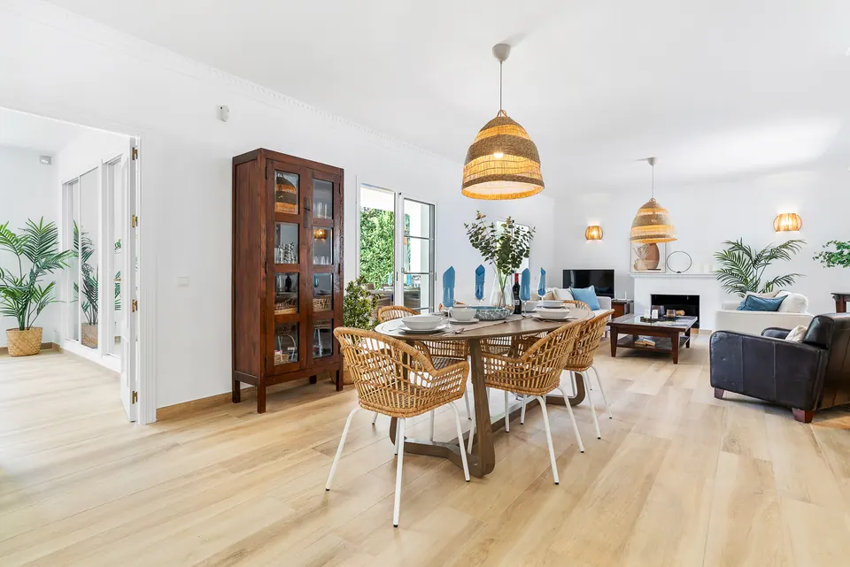 Open plan living and dining, Suncoaster · 2023 · shoot 6
