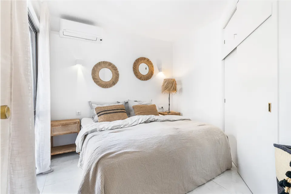 Bedroom, Suncoaster · 2023 · shoot 9