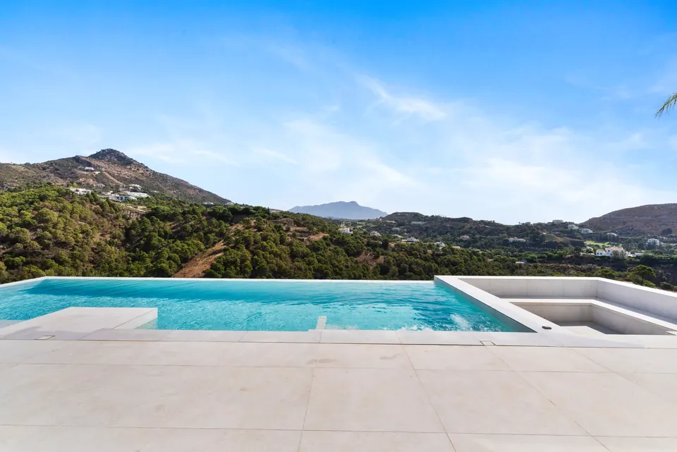 Pool, Roccabox · 2023 · shoot 2