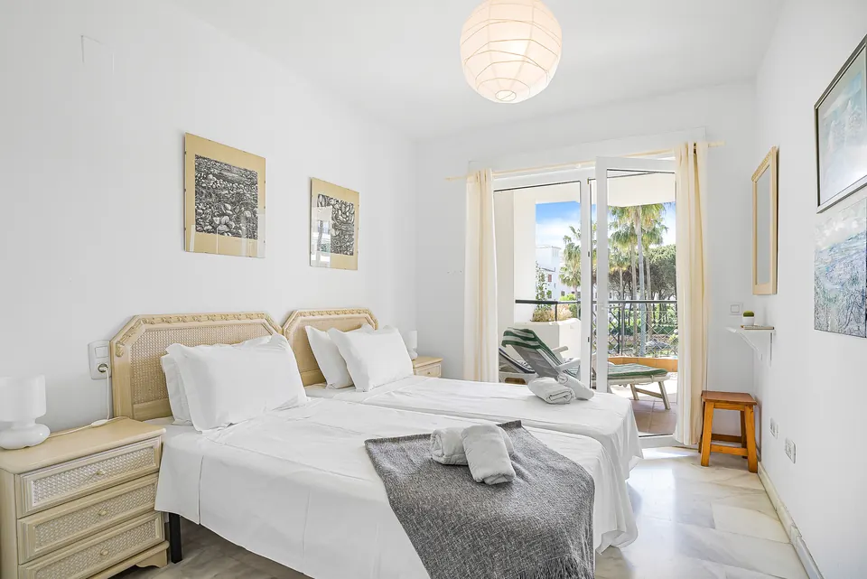 Bedroom, Property · 2023