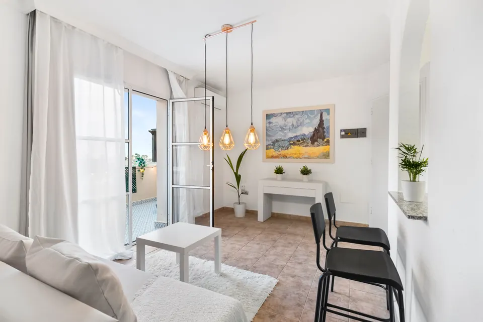 Open plan living and dining, Private owner · 2023