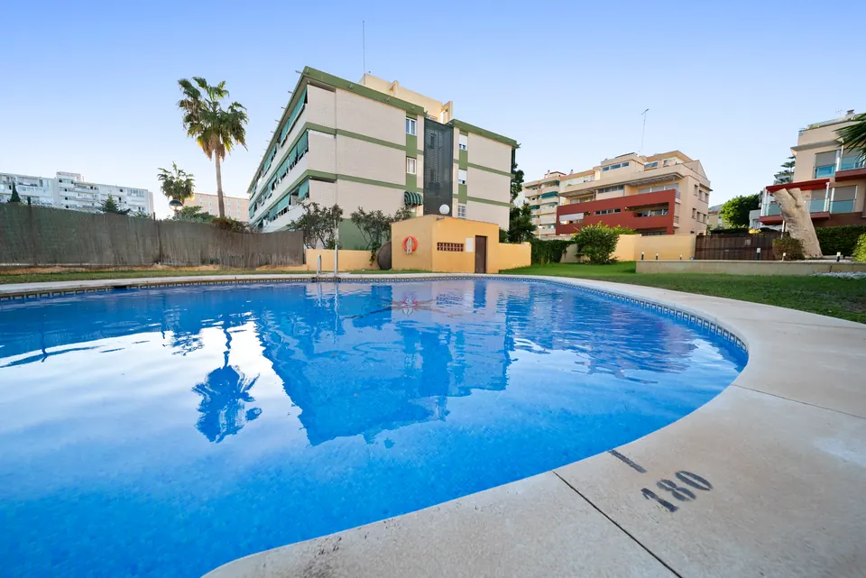 Pool, Private owner · 2023