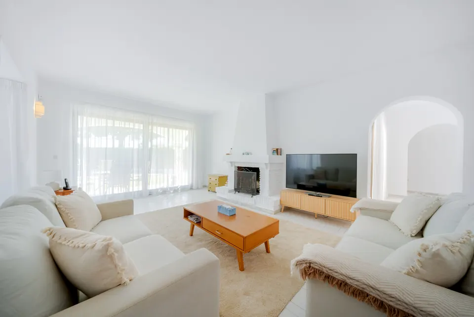 Living room, Suncoaster · 2023 · shoot 15